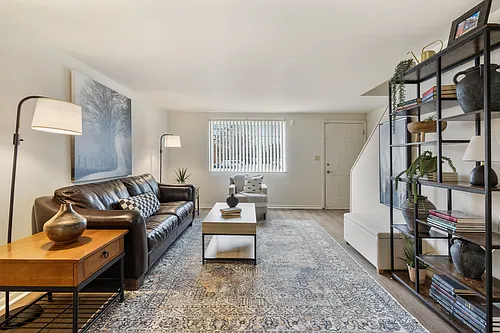 Shadeland Terrace with Finished Basements Photo 1