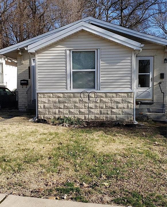 1st image of 7065 Mitchell Ave