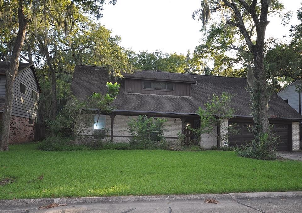 1st image of 804 Lexington Dr