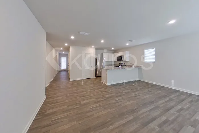 405 Bohannon Dr — Photo 4