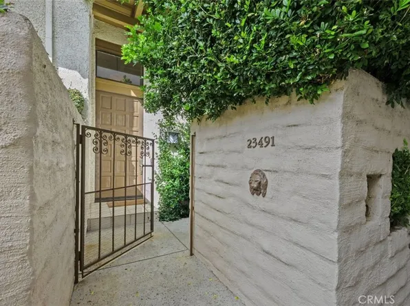 23491 Park Sorrento, Calabasas, CA 91302