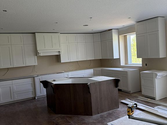 5th image of 3745 Brookside Dr