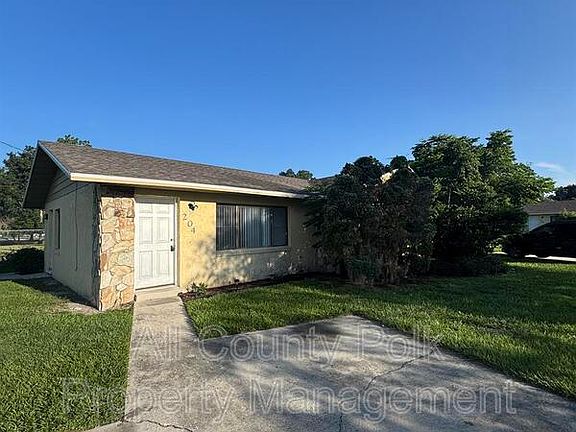 2nd image of 204 Leelon Rd
