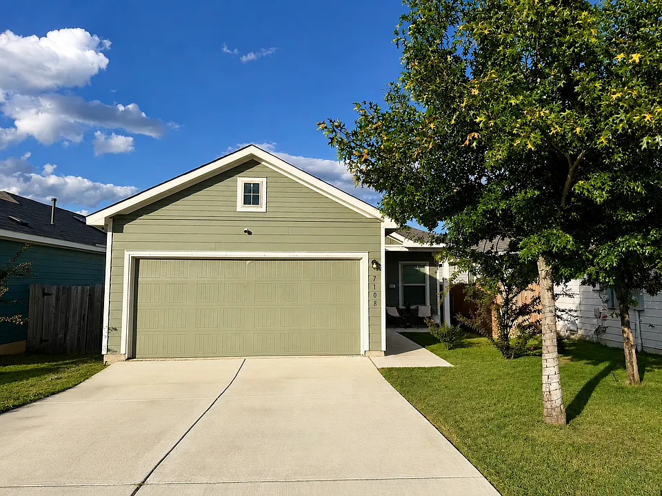 7108 Tonka Ln