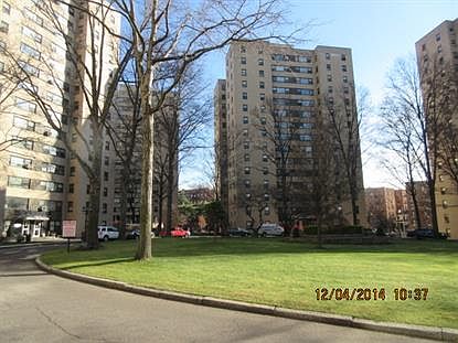 1st image of 4 Fordham Hill Oval APT 14H