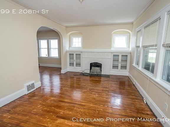 4th image of 299 E 208th St