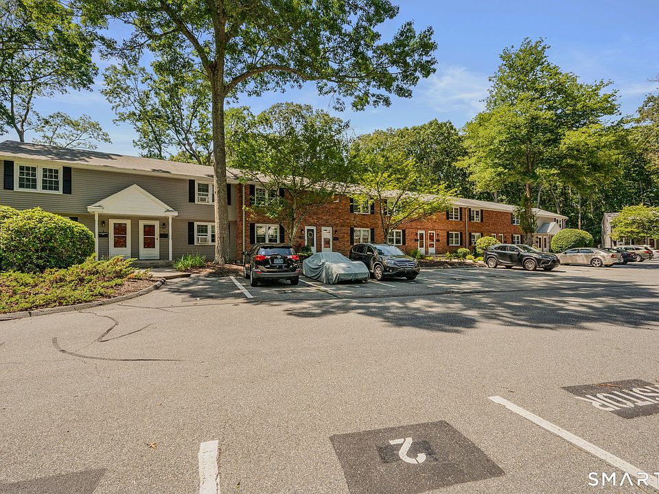 1st image of 81 East Pattagansett Road #4
