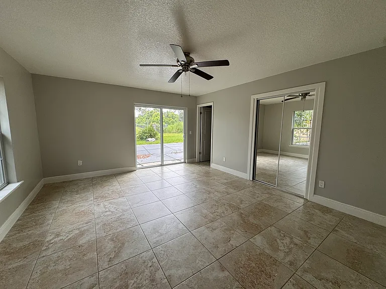 990 Windbrook Dr — Photo 9