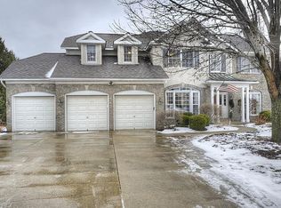 21876 Woodfield Trl, Strongsville, OH 44149