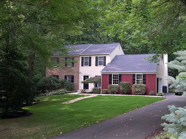Beautiful Wooded Setting
