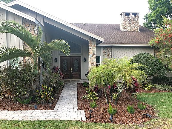 2nd image of 3027 Autumn Dr