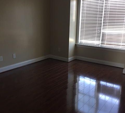 4th image of 5390 Clarinda Dr