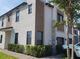 796 NE 208th Ter #796, Miami, FL 33179