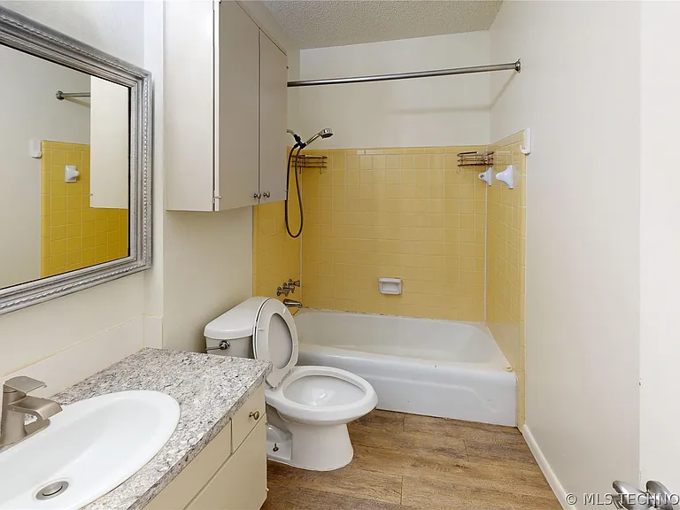 6345 S Madison Pl — Photo 13