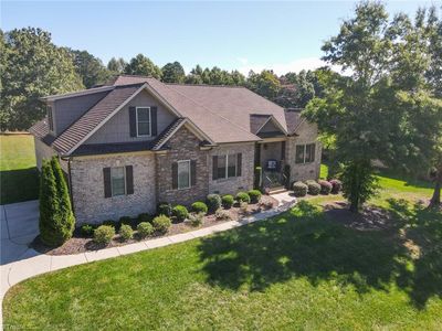 7320 Henson Forest Dr, Summerfield, NC, 27358