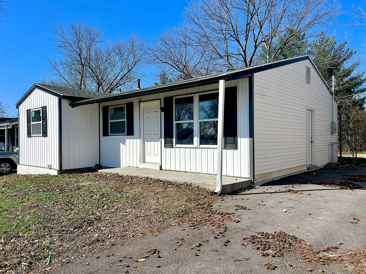 Building Photo - 10525 Castle Dr