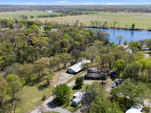 444596 E Cardinal Ln, Vinita, OK 74301