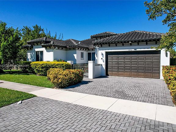 3rd image of 9381 SW 174th St