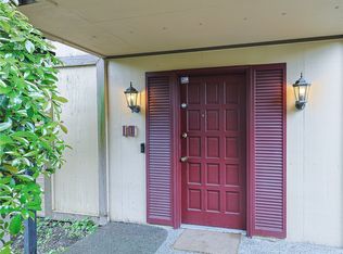 10210 SE 239th St APT 10, Kent, WA