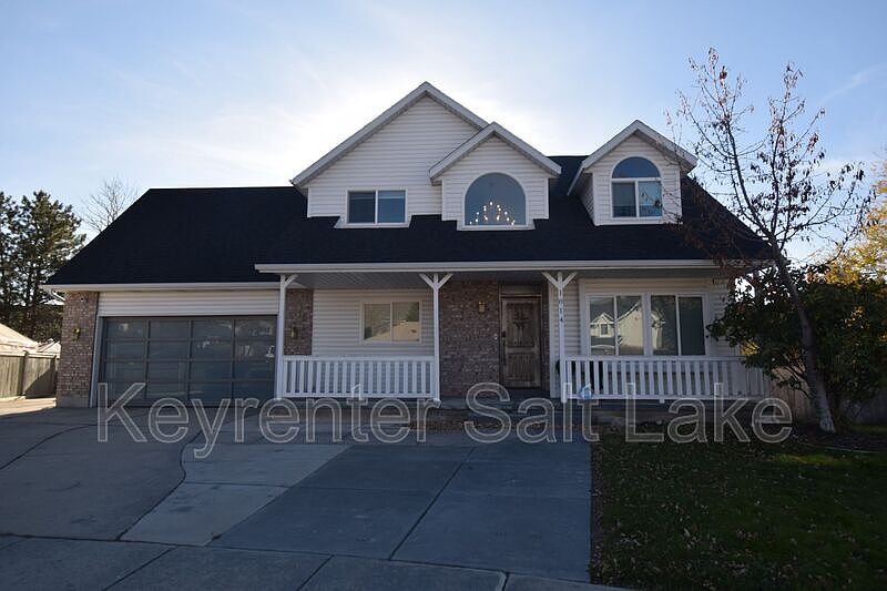 1st image of 1814 E Whisperwood Cir