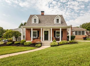 2038 Lakeside Dr, Louisville, KY