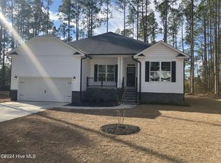 908 Bee Tree Ct, New Bern, NC 28560