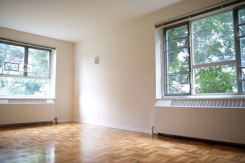 2nd image of 18802 64th Ave APT 6A