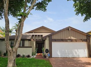 4323 SW 148th Pl, Miami, FL 33185