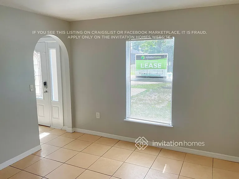 1019 Glendale Ave NW — Photo 2