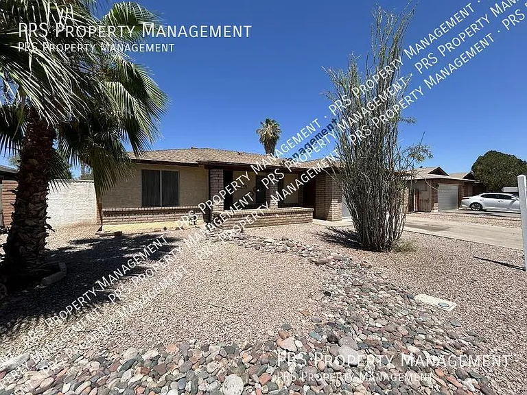2608 N Jay St — Photo 2