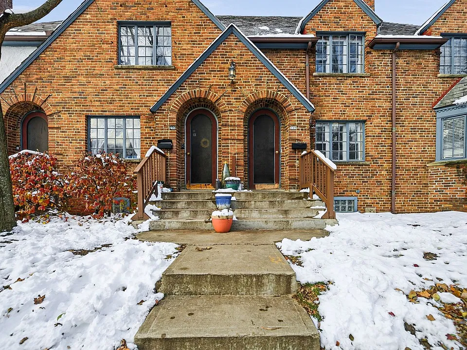 237 Rhoads Ave