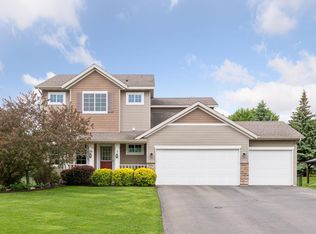 2004 Amberg Ct, Chaska, MN 55318