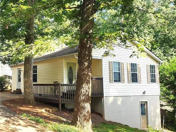 2865 Imperial Dr, Cumming, GA 30041