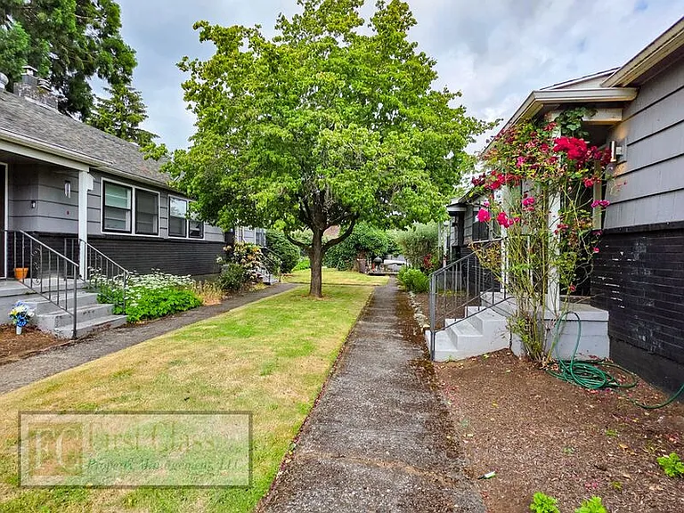 5735 N Montana Ave — Photo 30