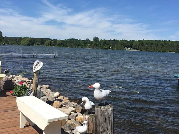 2nd image of 551 S Lake Shore Dr