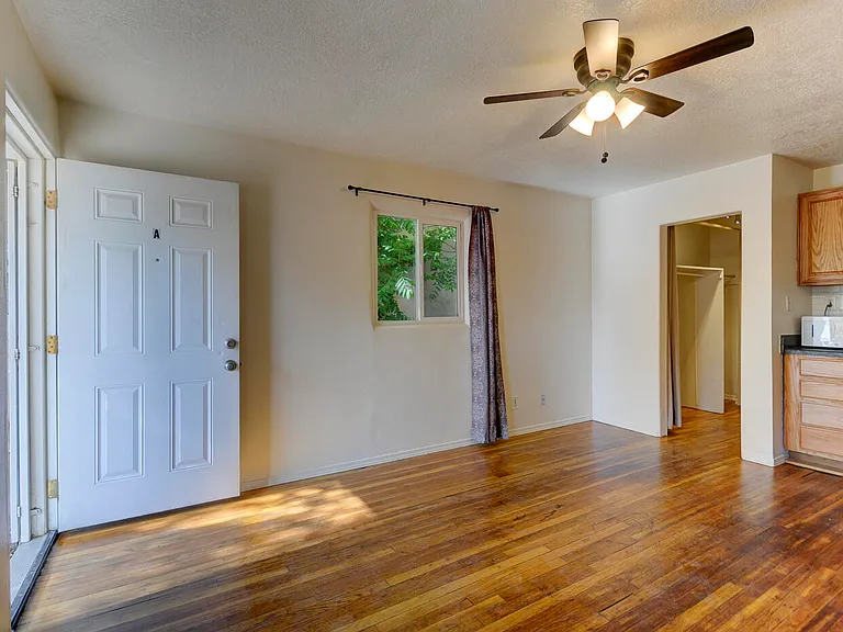 306 Stanford Dr SE #A — Photo 3