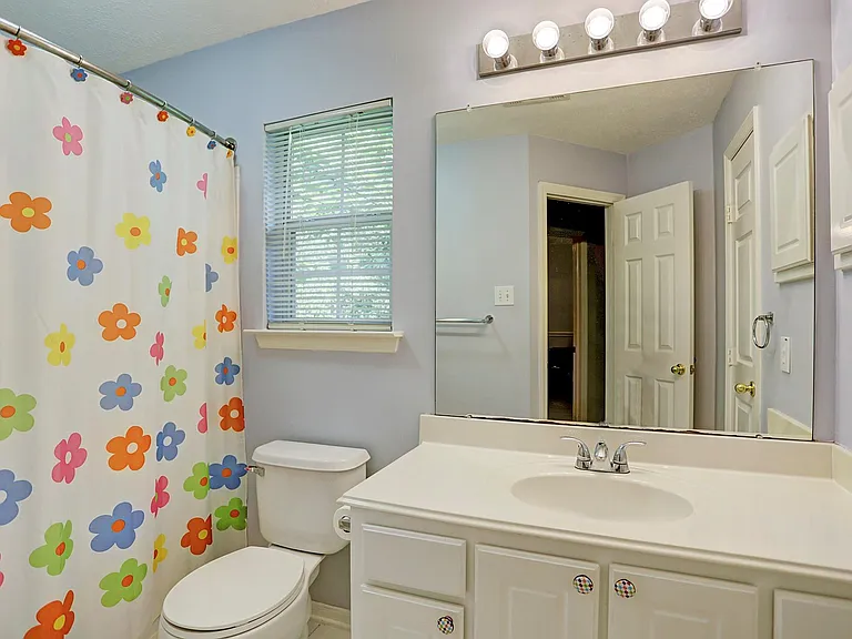 147 N Willow Point Cir — Photo 16