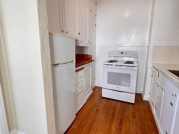 3rd image of 2160 Leavenworth St #303