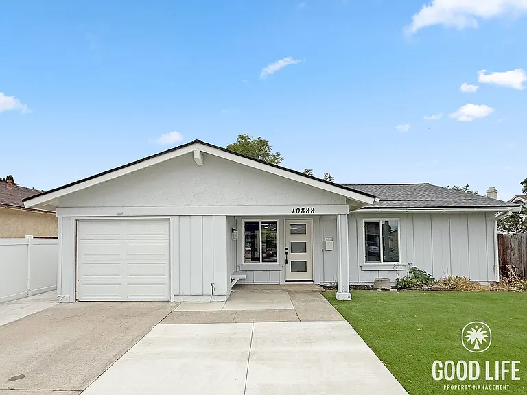 10888 Barbados Way — Photo 1