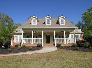 229 Swanson Rd, Fayetteville, GA 30214