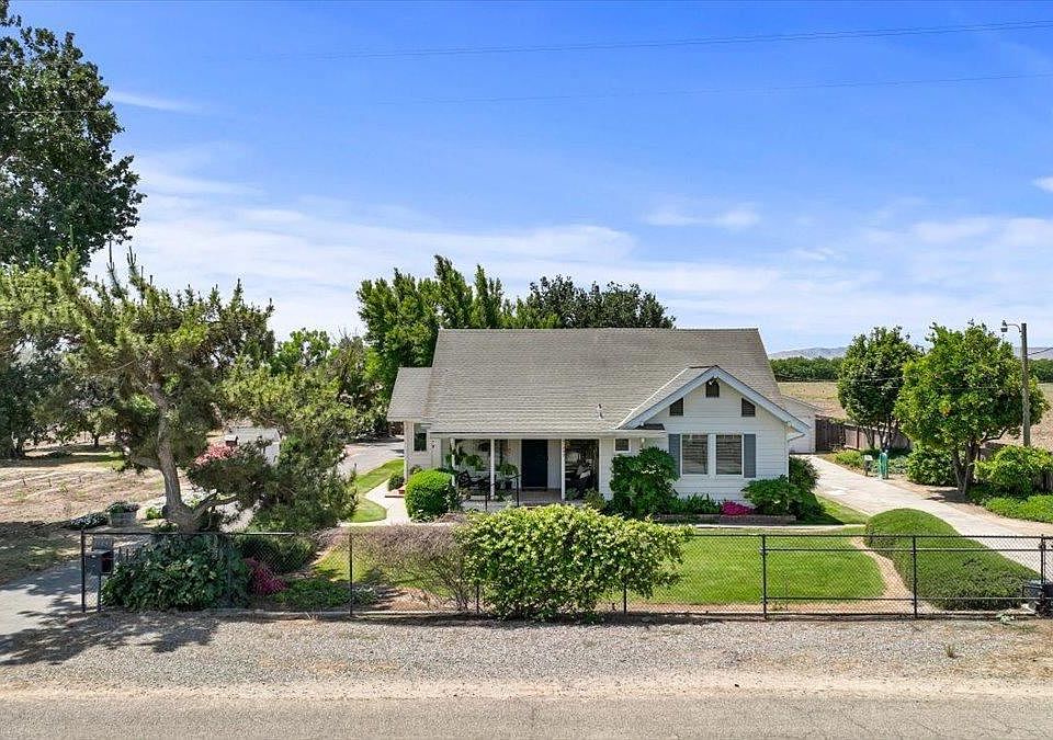 1st image of 21243 Dodds Rd