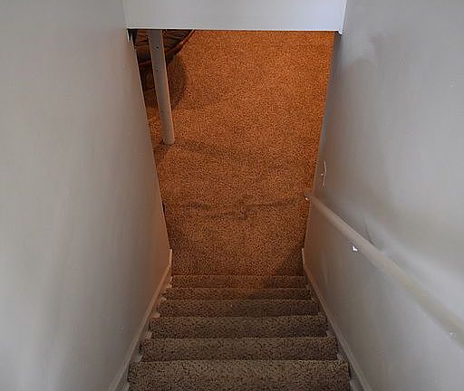 3rd image of 15591 Markese Ave