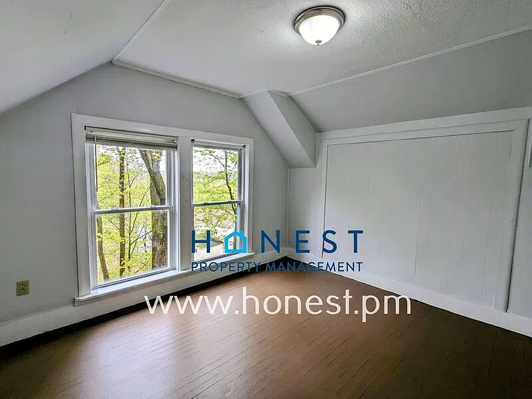 36 Prospect St #2 — Photo 8