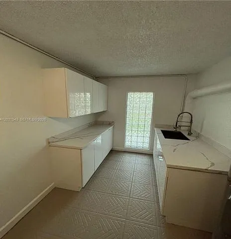 15540 SW 156th Ave — Photo 20