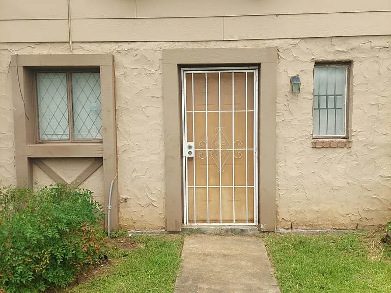 7167 Chasewood Dr — Photo 25