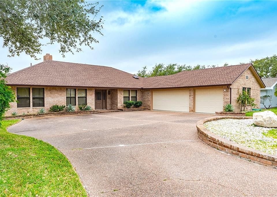 1st image of 1907 Crescent Dr
