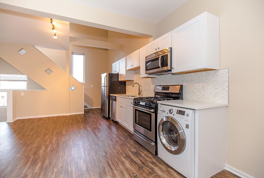 1st image of 2430 N Clybourn Ave #2