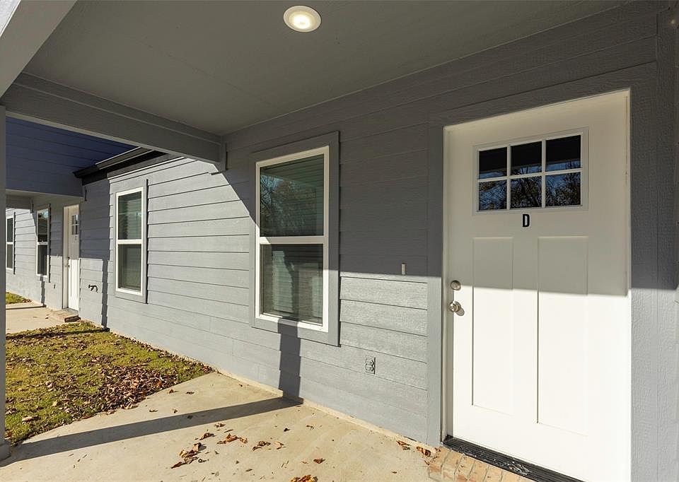 1st image of 3626 Marshall St #3626D