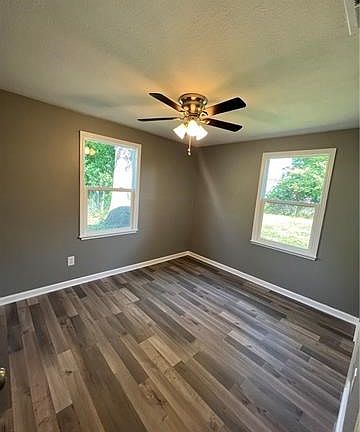 3rd image of 1048 S 50th Dr