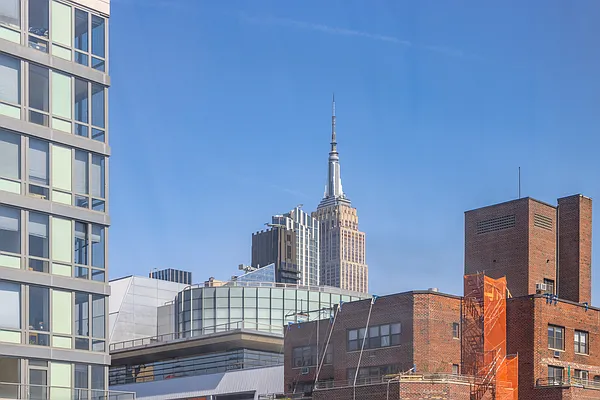Sold by Compass | media 9